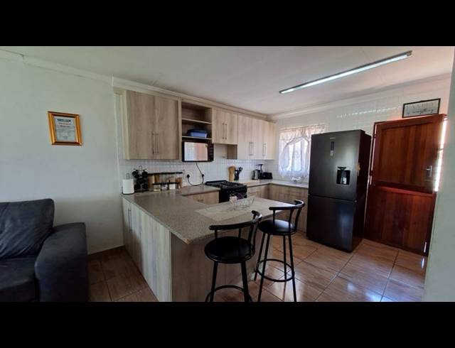 3 BEDROOM HOUSE FOR SALE IN CLAREMONT